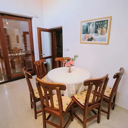 Gasthuis Casa Ana Istria 1